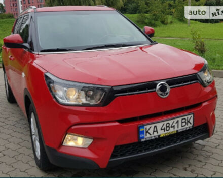 Фото на відгук з оцінкою 4.6   про авто SsangYong Tivoli 2016 року випуску від автора “Роман” з текстом: Автомобілем задоволені. Всередині більше простору ніж гадаєш, ззаду не тісно і в дальню дорогу те...