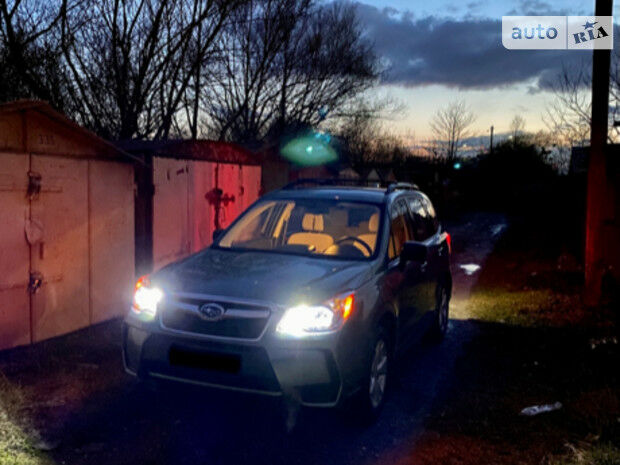 Субару Форестер 2015 года Subaru Forester 2015 года