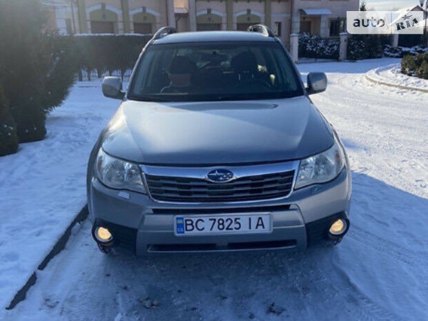 Subaru Forester 2008 року