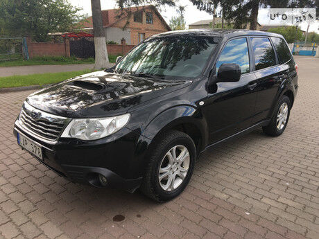 Subaru Forester 2010 года