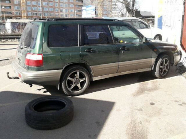 Subaru Forester 2001 года