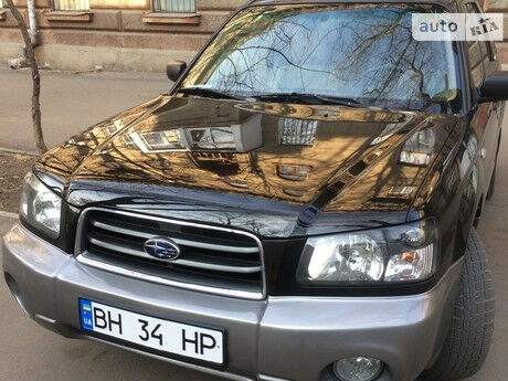 Subaru Forester 2004 року