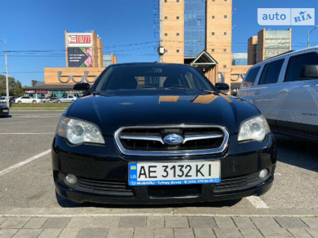 Subaru Legacy 2004 года