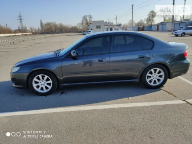 Subaru Legacy 2006 года