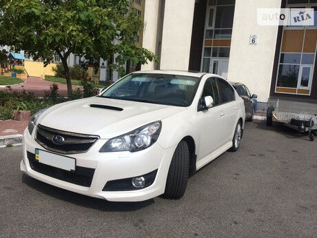 Subaru Legacy 2012 года