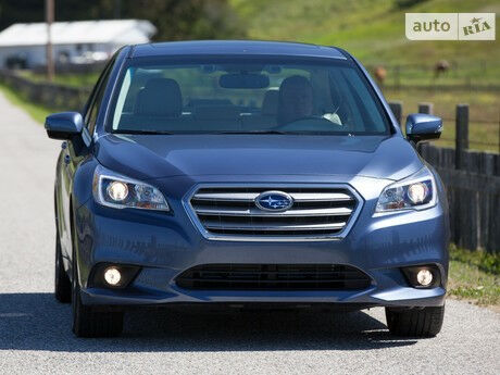 Субару Легаси 2005 года Subaru Legacy 2005 года