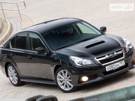 Subaru Legacy 2004 року