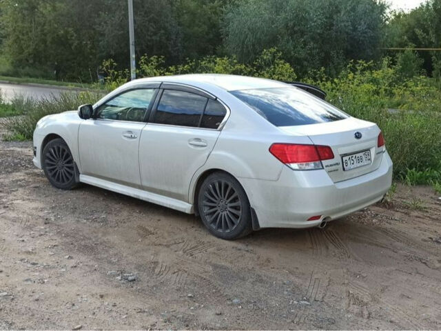 Subaru Legacy 2012 года