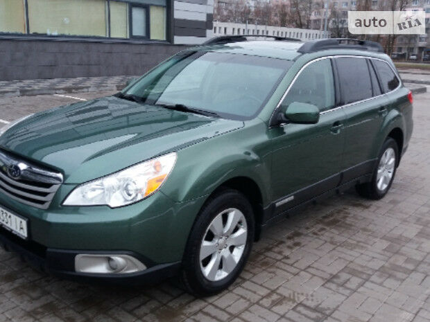 Subaru Outback 2011 року