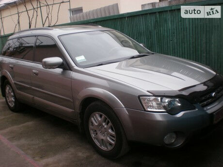 Subaru Outback 2005 года