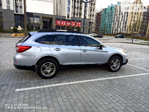 Subaru Outback 2015 года