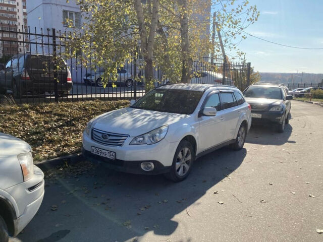 Subaru Outback 2011 року