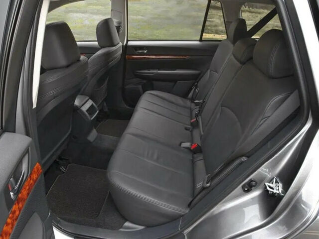 Subaru Outback 2012 года