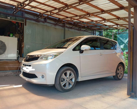 Subaru Trezia 2011 року - Фото 2 автомобіля