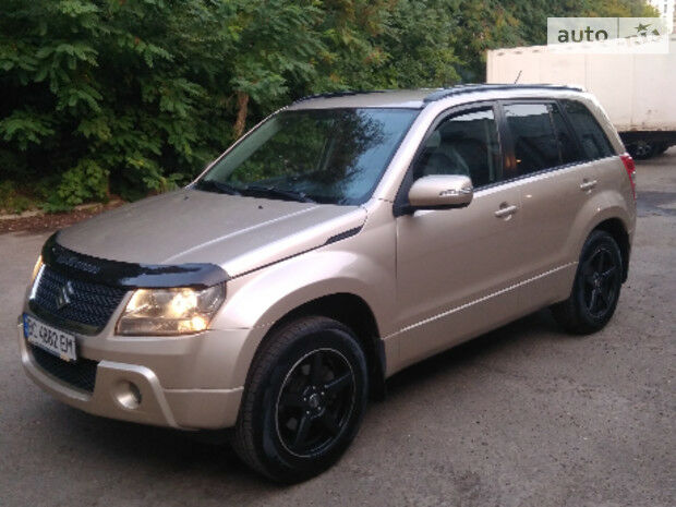 Suzuki Grand Vitara 2010 года