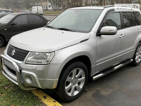 Suzuki Grand Vitara 2010 року