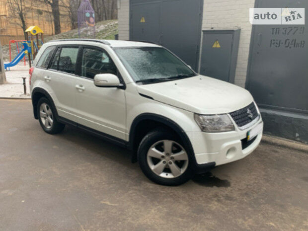 Suzuki Grand Vitara 2010 года