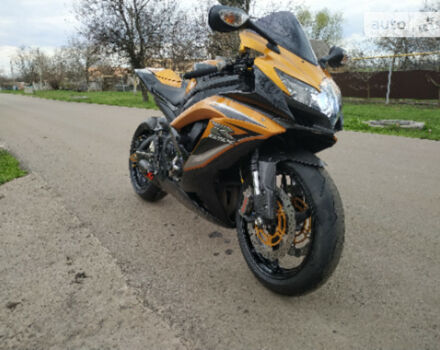 Suzuki GSX R 750 2010 року - Фото 2 автомобіля