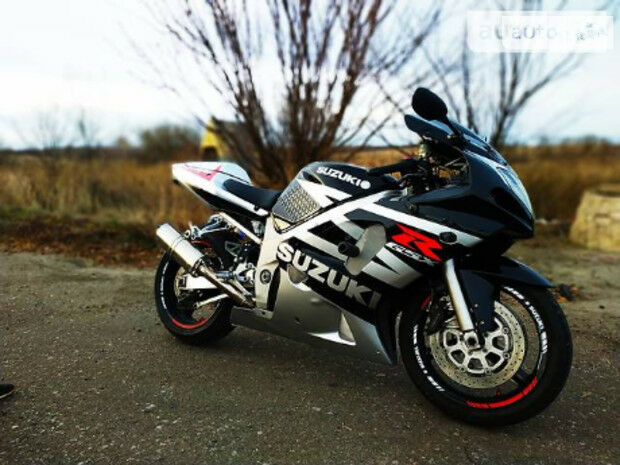 Suzuki GSX-R 2004 року