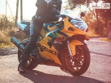 Suzuki GSX-R 2003 года