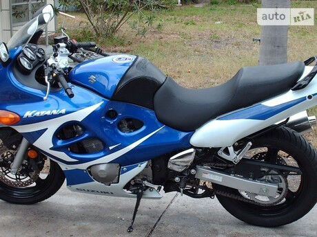 Сузуки Катана 2014 року Suzuki Katana 2014 року