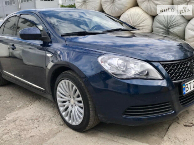 Suzuki Kizashi 2011 года