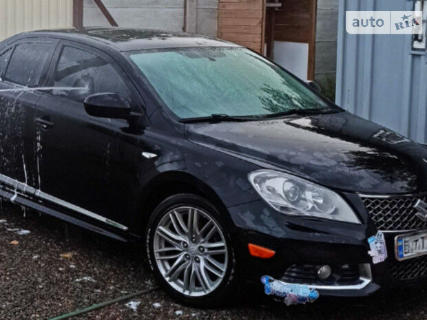 Suzuki Kizashi 2012 року