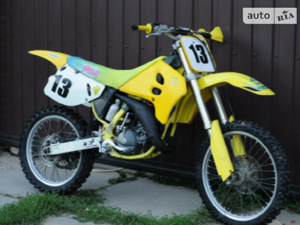 Suzuki RM 125 2000 року