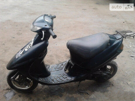 Сузуки Сепия 2000 року Suzuki Sepia 2000 року