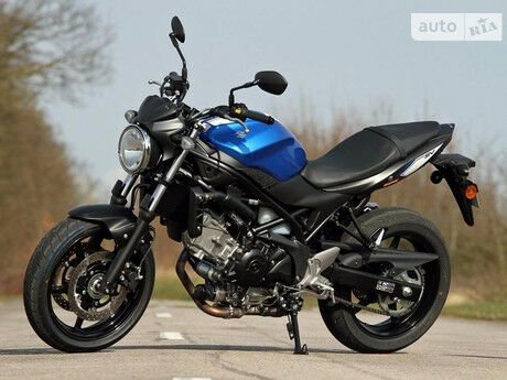 Suzuki SV 1999 року