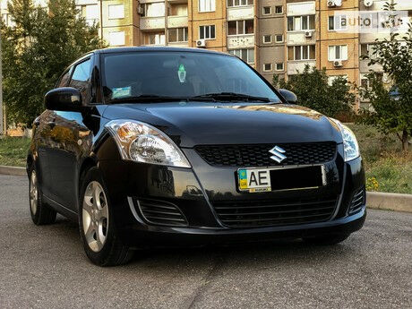 Suzuki Swift 2011 года