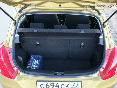 Сузуки Свифт 2009 года Suzuki Swift 2009 года