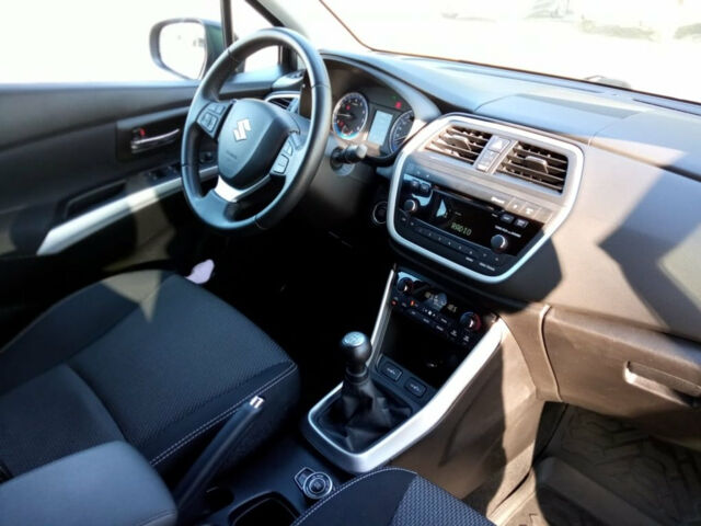 Suzuki SX4 2015 года