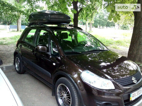 Сузуки СХ4 2014 року Suzuki SX4 2014 року