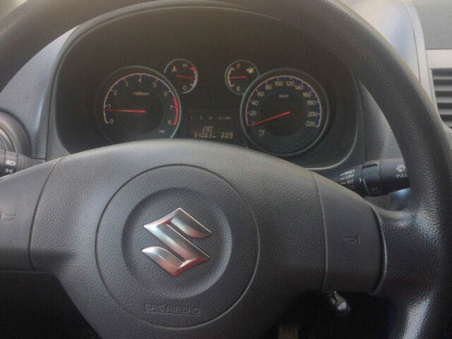 Suzuki SX4 2010 года