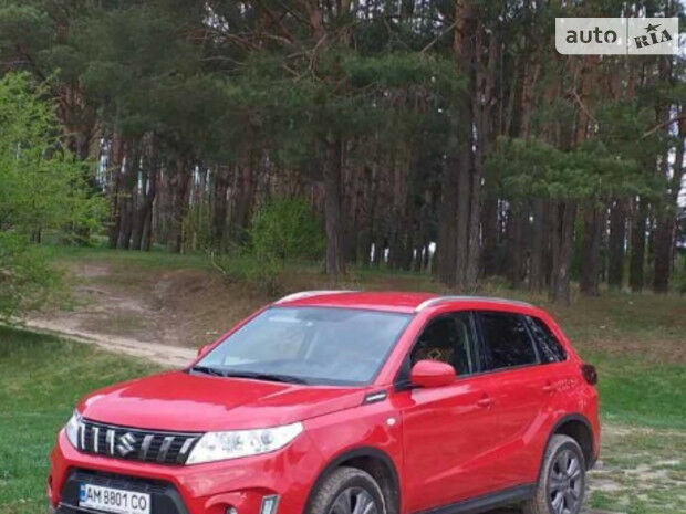 Suzuki Vitara 2019 года