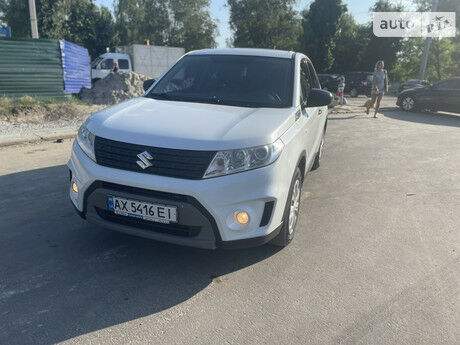 Suzuki Vitara 2015 года