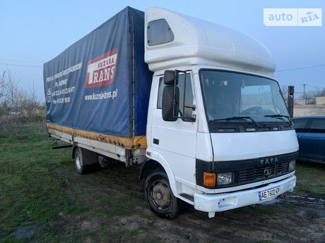 TATA ЛПТ 2005 года TATA LPT 2005 года