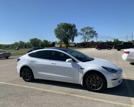 Tesla Model 3 2020 года - Фото 2 авто