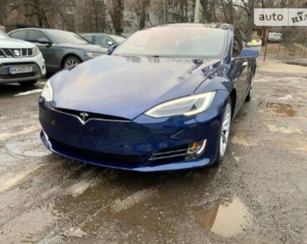 Фото на отзыв с оценкой 4 о Tesla Model S 2016 году выпуска от автора "Игорь" с текстом: Плюсы, которые цепляют: динамика, стоимость заправки, круговой обзор с подсказками при движении, ...