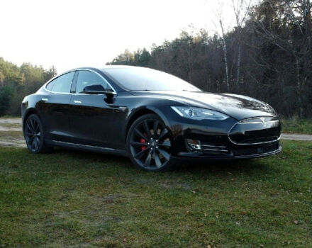 Tesla Model S 2015 года