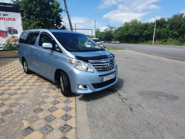 Toyota Alphard 2013 года