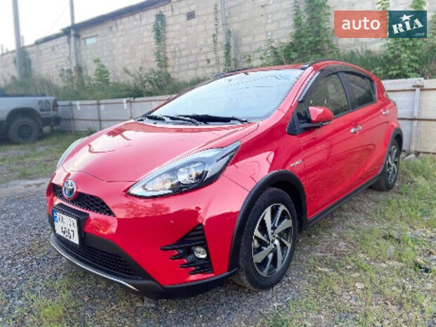 Toyota Aqua 2019 года