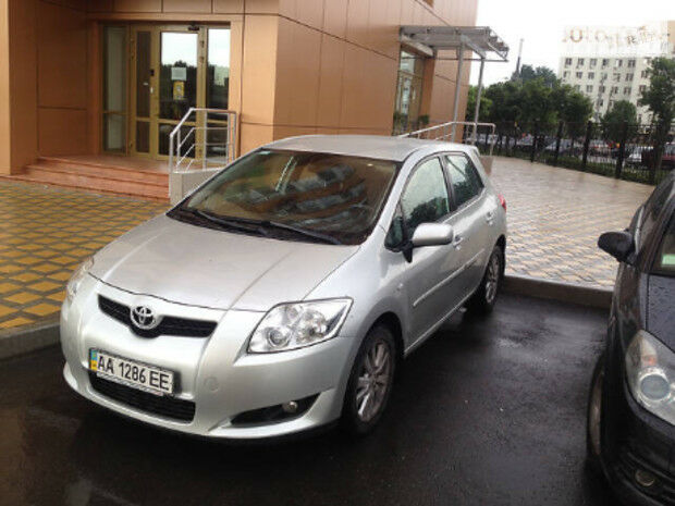 Toyota Auris 2007 року