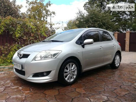 Toyota Auris 2007 року