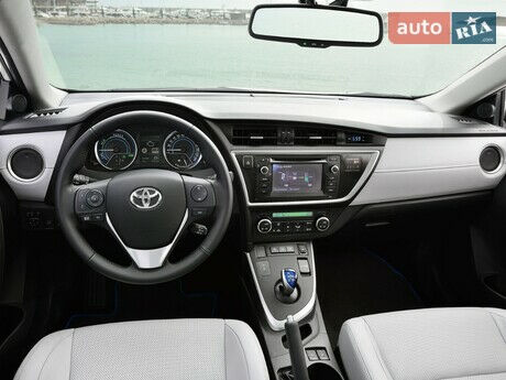 Toyota Auris 2007 года