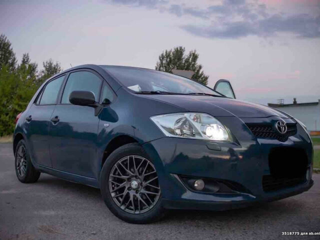 Toyota Auris 2007 года