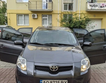 Toyota Auris 2007 року