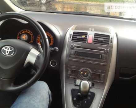 Toyota Auris 2007 года - Фото 2 авто