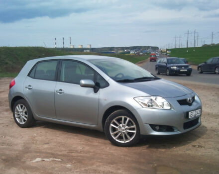 Toyota Auris 2008 року - Фото 3 автомобіля